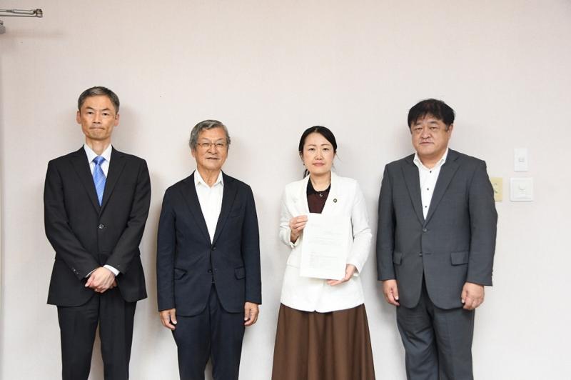 答申の様子